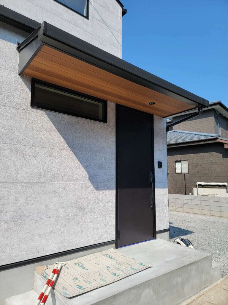 玄関　施工後